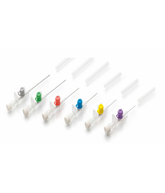 T-7118 IV CANNULA WITH INJECTION PORT & WINGS